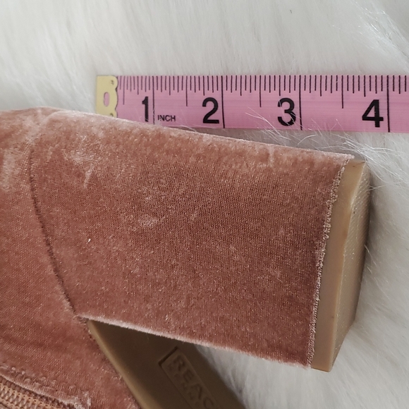 Kenneth Cole Corrine lace up booties - Picture 6 of 9